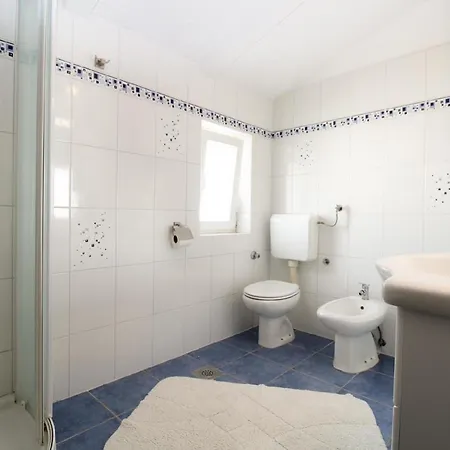Fuer 6 Personen Ca 77 Qm In Premantura, Istrien Istrische Riviera Apartment *